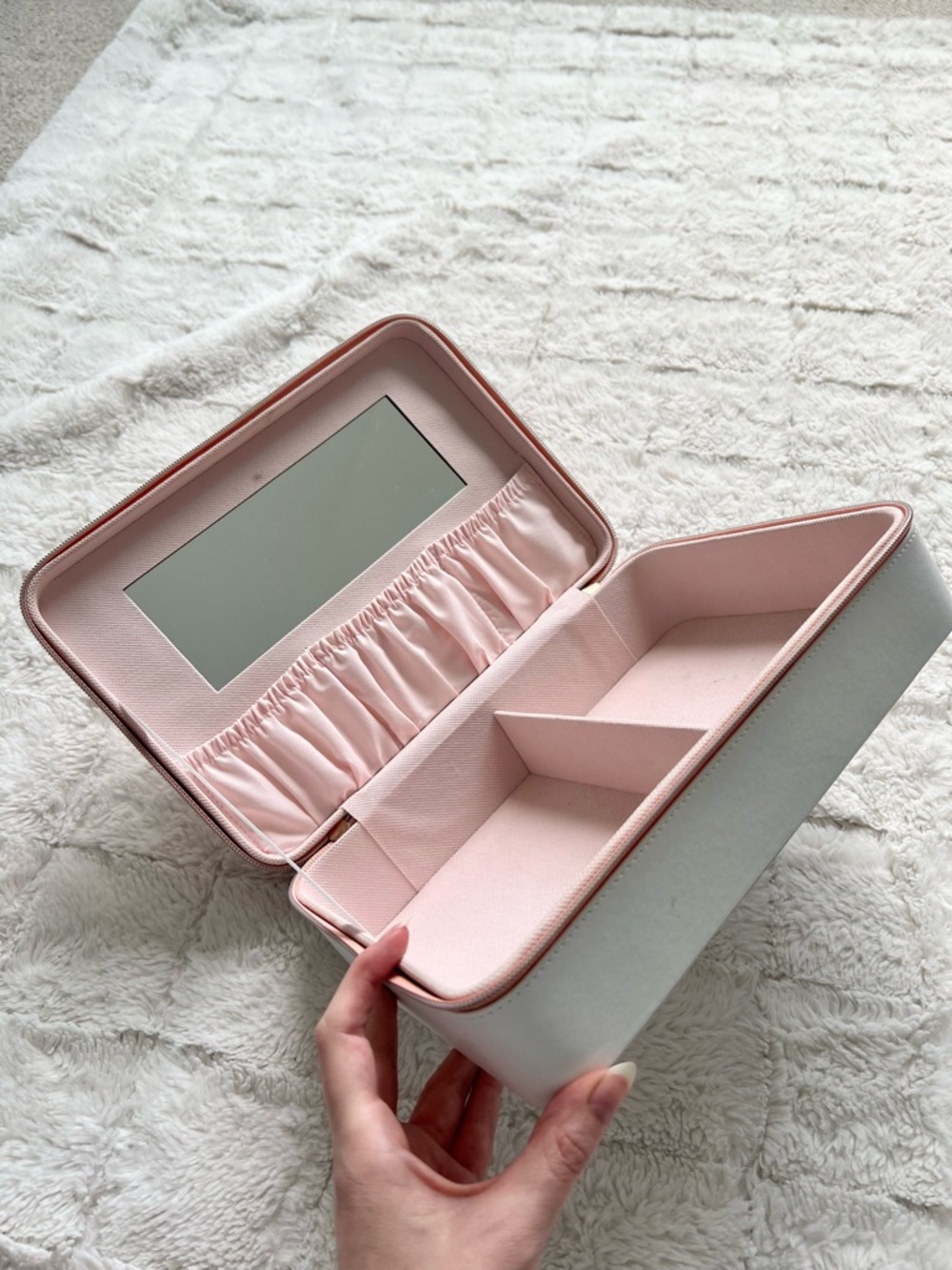 Ulta Pink and White Makeup Organizer Zipper
